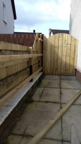 Fence-install-4